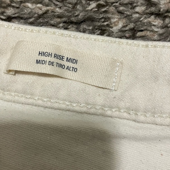 Universal Thread Women's Cream Denim Shorts Size 6 - Picture 5 of 5